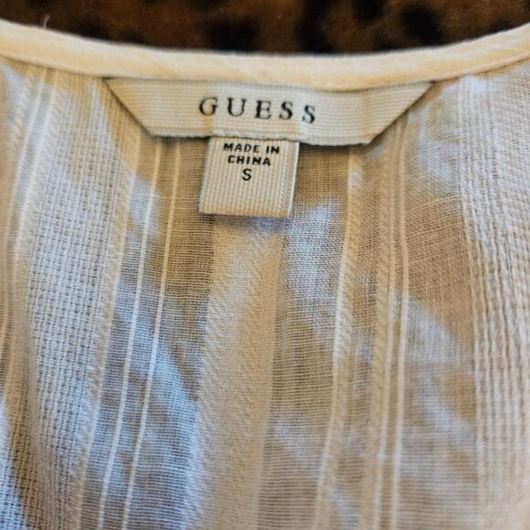 Guess white ruffle lace top in size small. - Picture 2 of 3